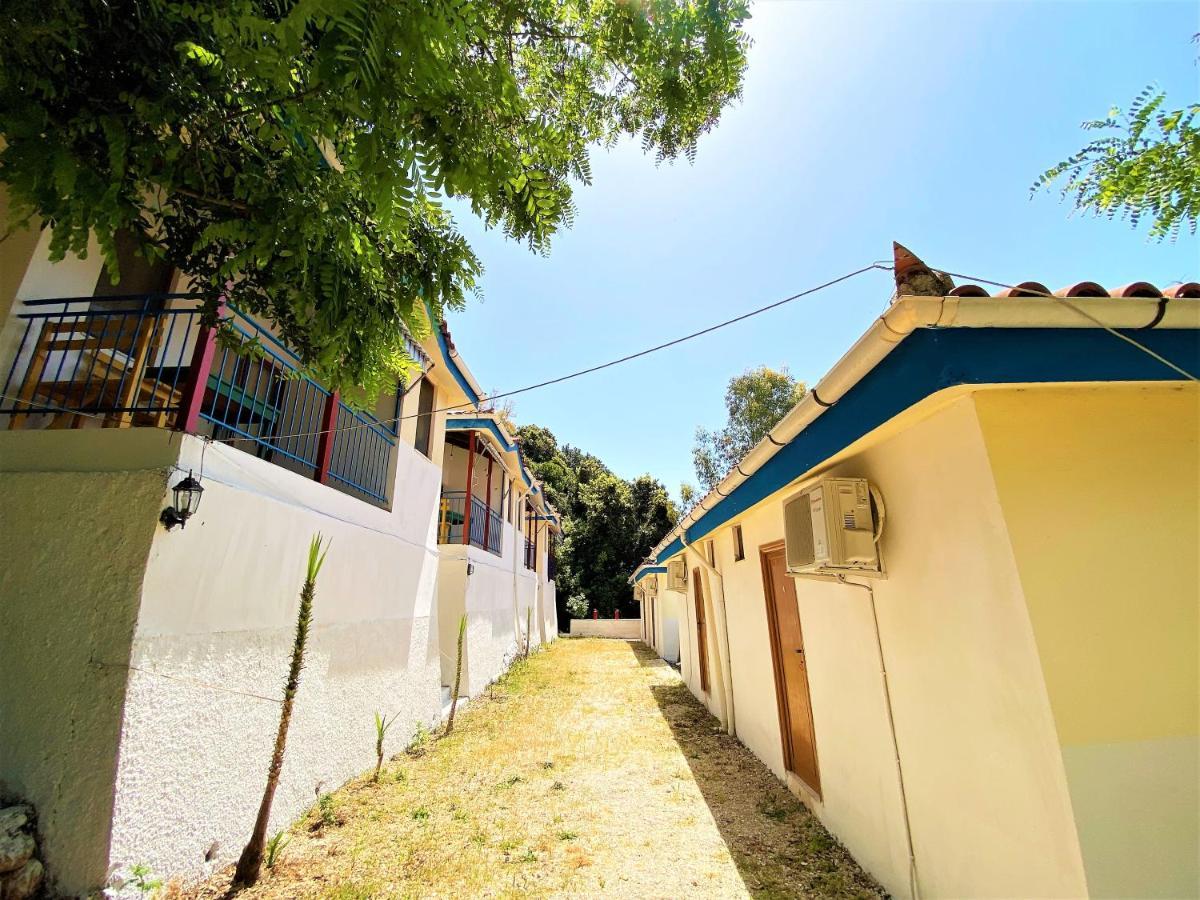 Ramo'S Cozy Beachside Haven With Panoramic Views - 1St Avlonya Dış mekan fotoğraf