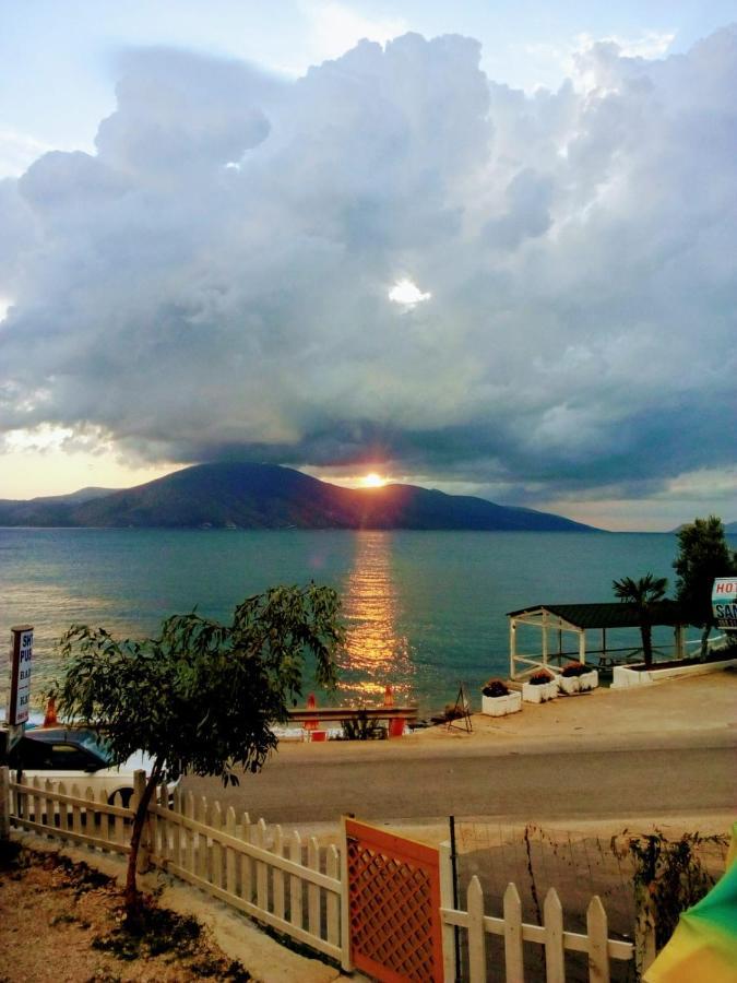 Ramo'S Cozy Beachside Haven With Panoramic Views - 1St Avlonya Dış mekan fotoğraf