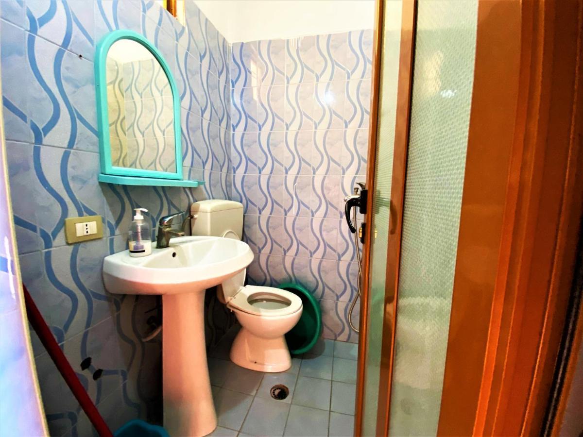 Ramo'S Cozy Beachside Haven With Panoramic Views - 1St Avlonya Dış mekan fotoğraf