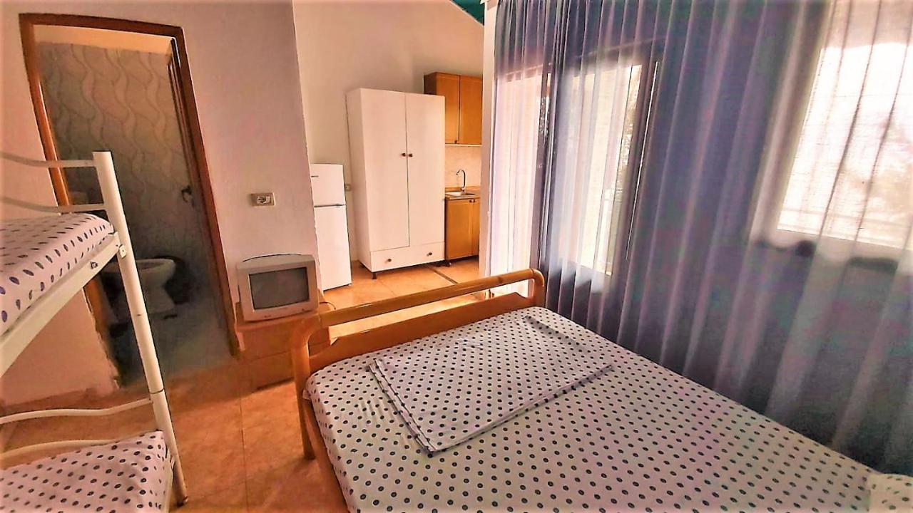 Ramo'S Cozy Beachside Haven With Panoramic Views - 1St Avlonya Dış mekan fotoğraf