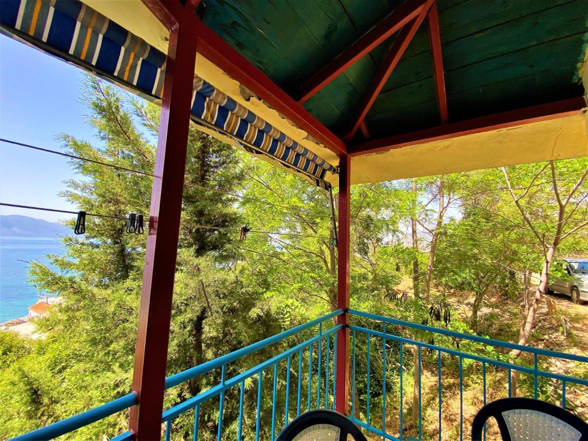 Ramo'S Cozy Beachside Haven With Panoramic Views - 1St Avlonya Dış mekan fotoğraf